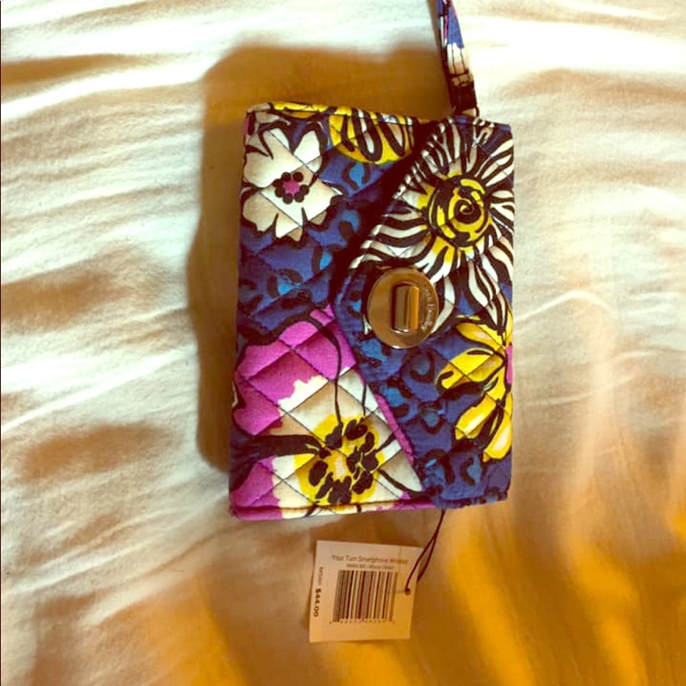 Vera Bradley Smartphone Wristlet